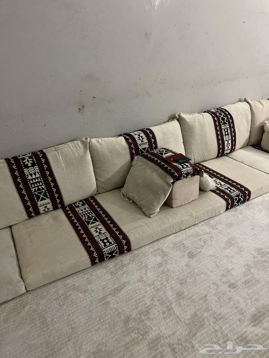 Luxury Turkish Velvet Floor Seating Set (Base + Cushion + Chairs)64350025826561111