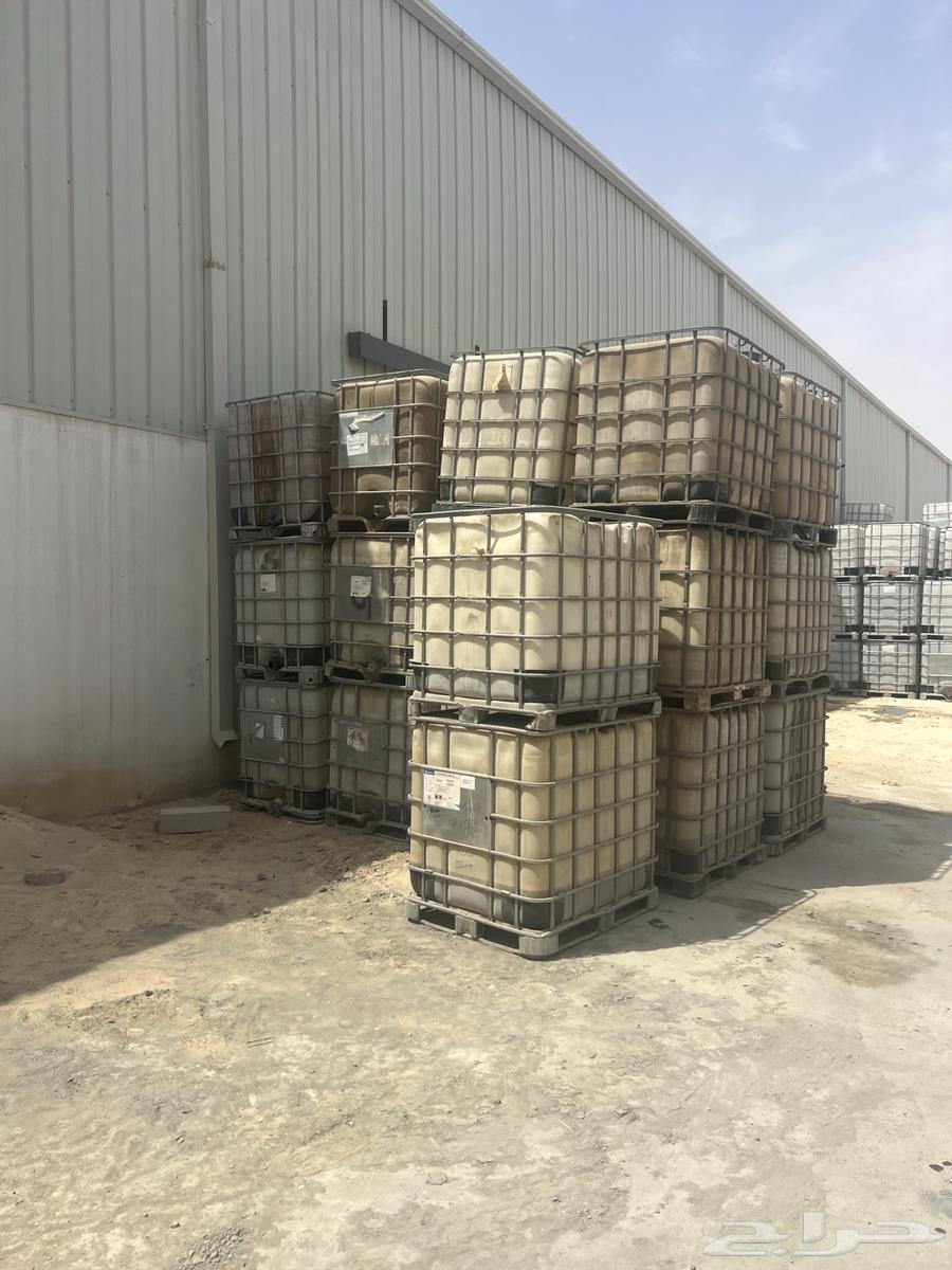 خزانات بلاستيك مستعمله64353136671618110