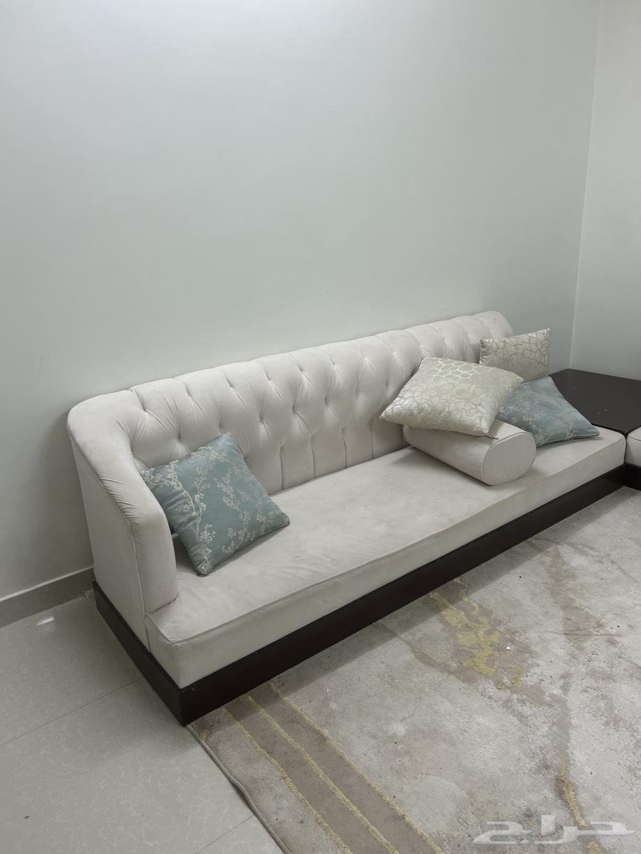 Used sofas, chairs, tables, TV tables with mirror panels64359374702595112