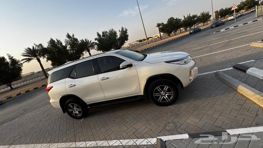 جيب فورتشنر (6 سلندر) للبيع64507123625473110