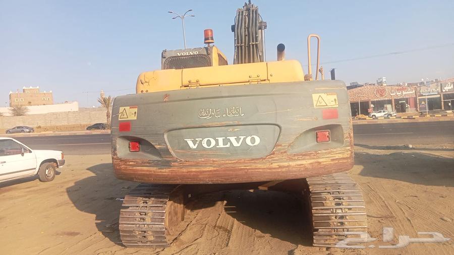 Buklein Volvo 210 Al-Futtaim with Hammer Operator Required64501229337345114