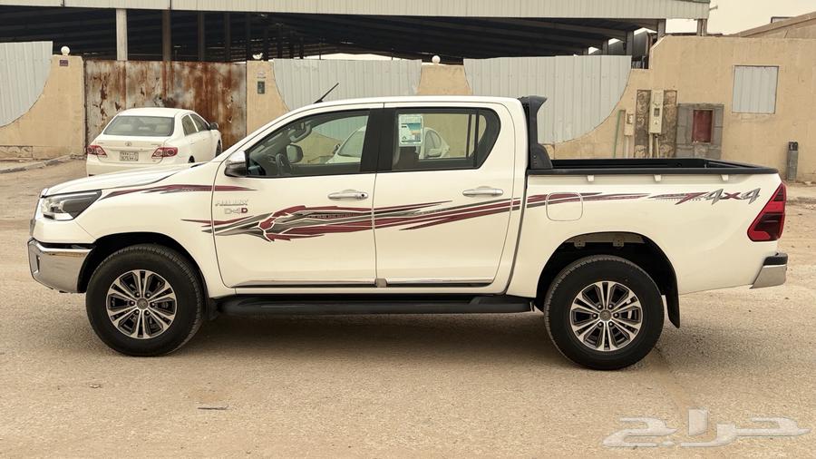 للبيع تايوتا هايلوكس 2024 ديزل64499451196033113