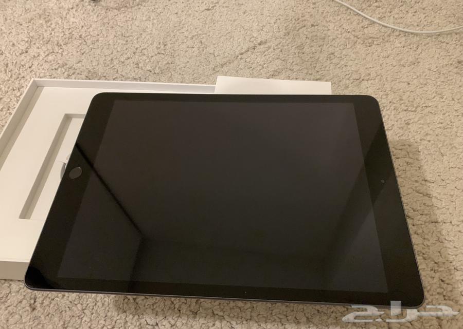 ايباد الجيل الثامن للبيع (نظيف) iPad64358526672897112