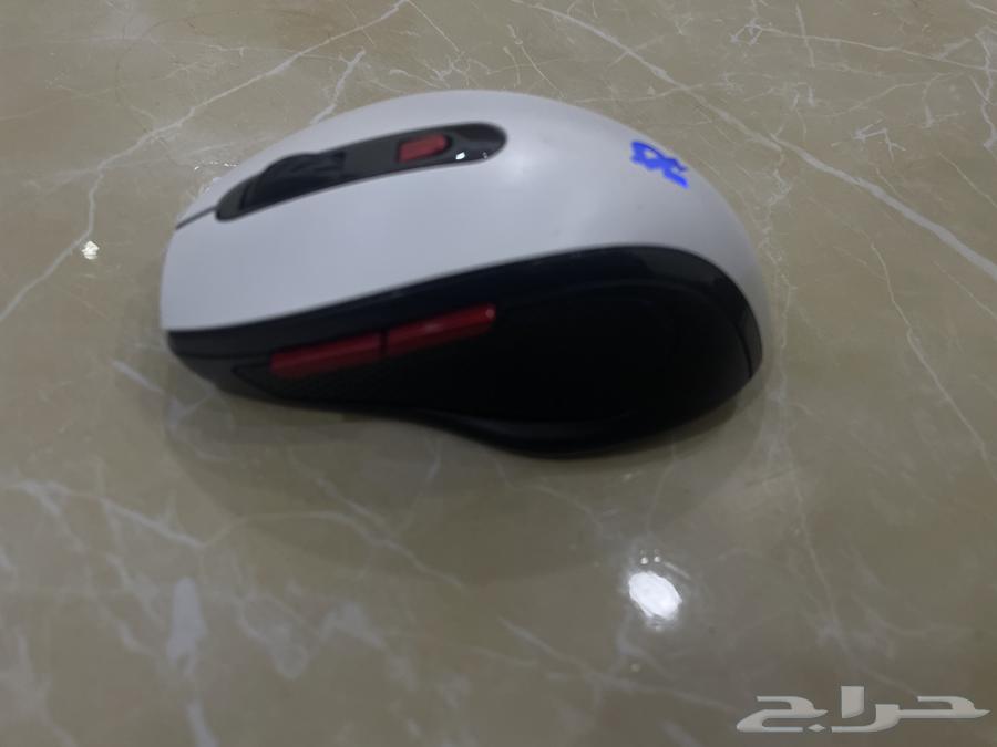 Mouse and keyboard64360798137601112