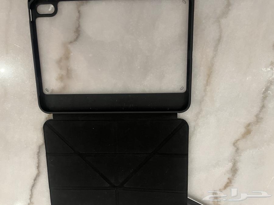 ايباد اير مستعمل 8 شهور والسعر 1600 وبنظبطك ان شاءالله64350025881474112