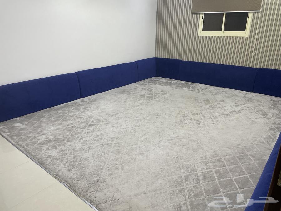 فرش قص مخاد بالخرج 5 4تقريبا مستعمله السعي بذمه اامشتري64362089865475111