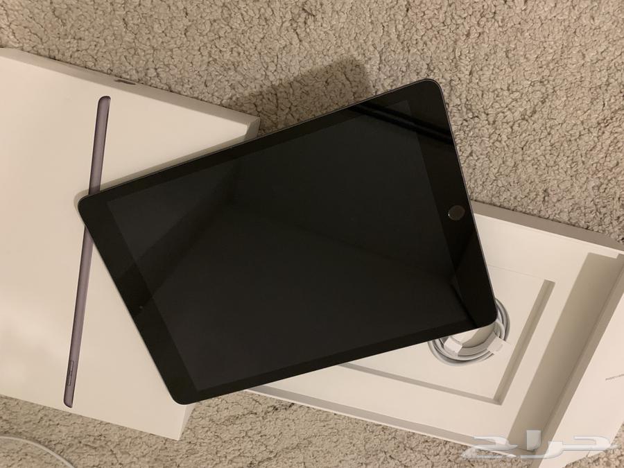 ايباد الجيل الثامن للبيع (نظيف) iPad64358526672897113