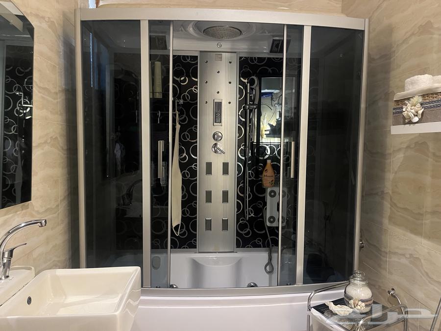 Everything works in the jacuzzi64360150255361114