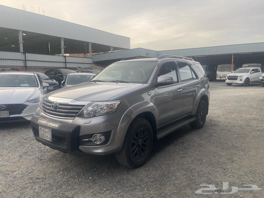 فورتشنر 2015 V6 نطيف جدا سعودي 60عام تماتيك64500435560322110