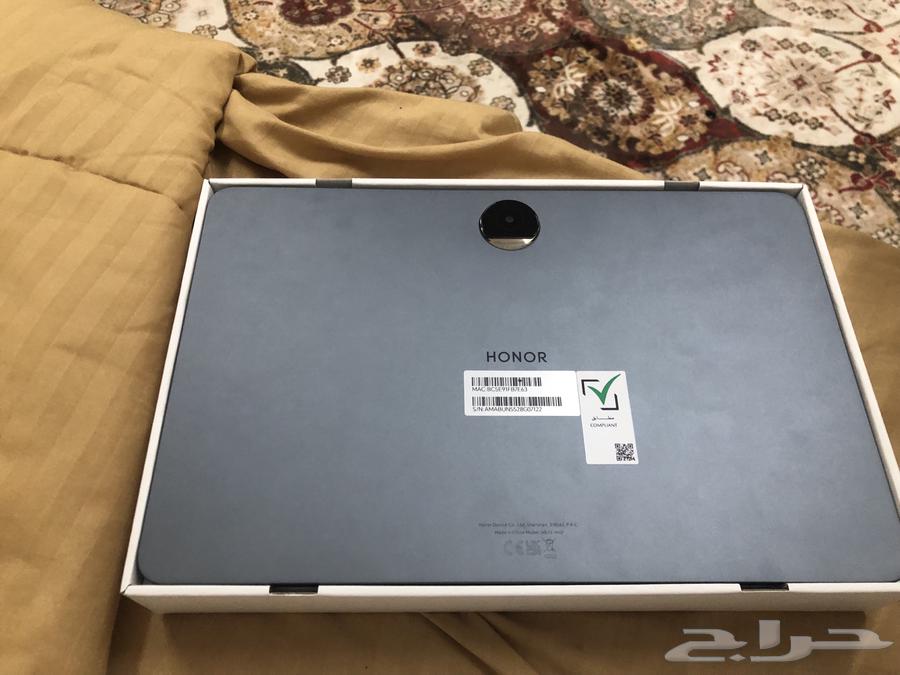 ايبد على شكل كمبيوتر جديد استعمل يومين64355038981250111