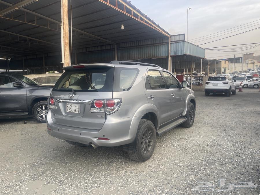 فورتشنر 2015 V6 نطيف جدا سعودي 60عام تماتيك64500435560322112