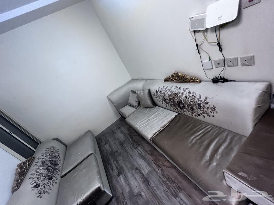 البيع كنب حرف ال وكنب مساند ارضي 4 4جديد64358914630530110