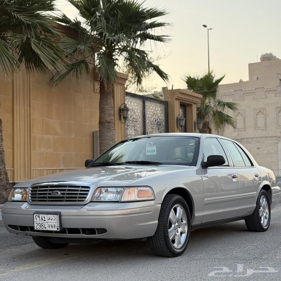 فورد كراون فكتوريا - 2012 سعودي استخدام شخصي64498591232129114