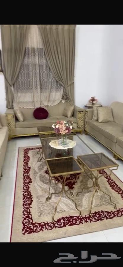 Sofas and tables64361195041793111