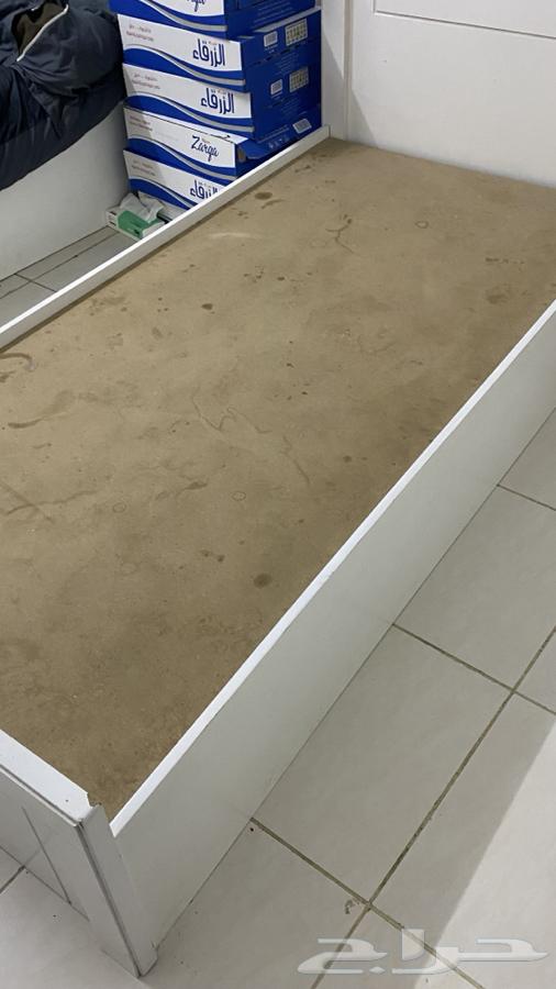 سرير نوم للبيع64351699219073111