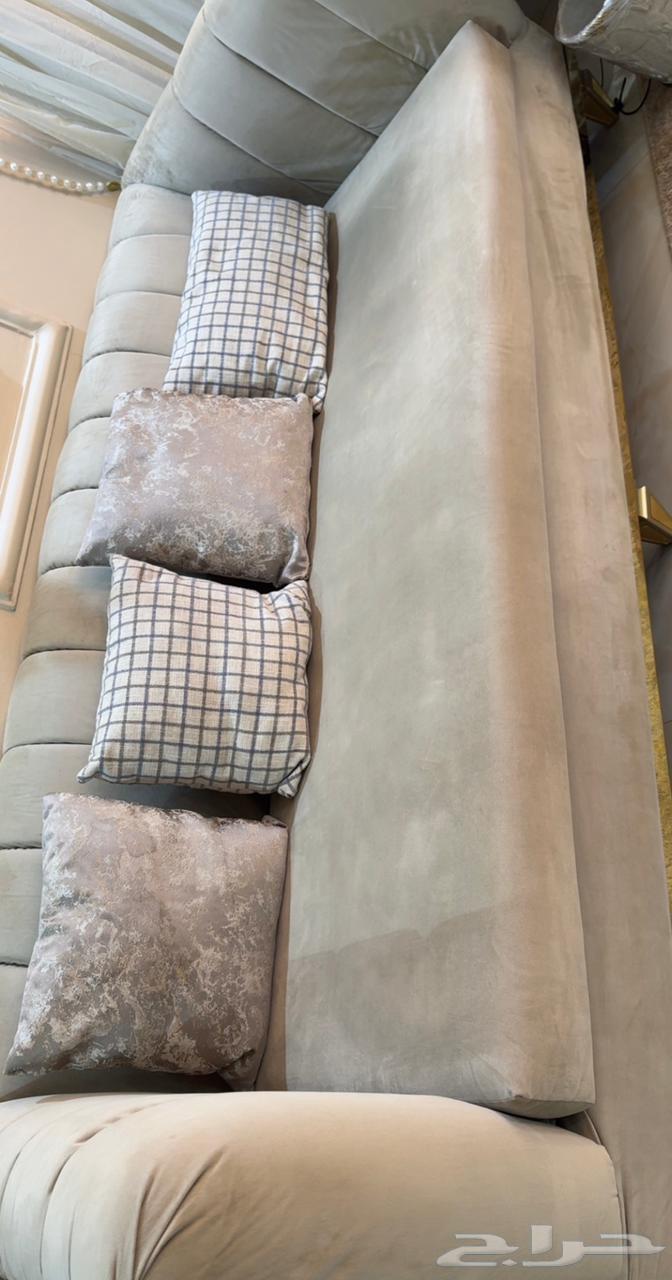 طقم كنب كلاسيكي فخم مع طقم طاولات استل استيل ذهبي64361652313090110