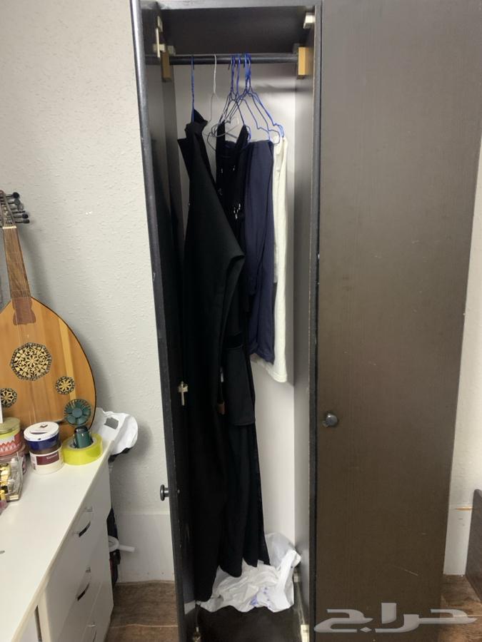 Single and a half bed, wardrobe, and dressing table for sale64361562826753113