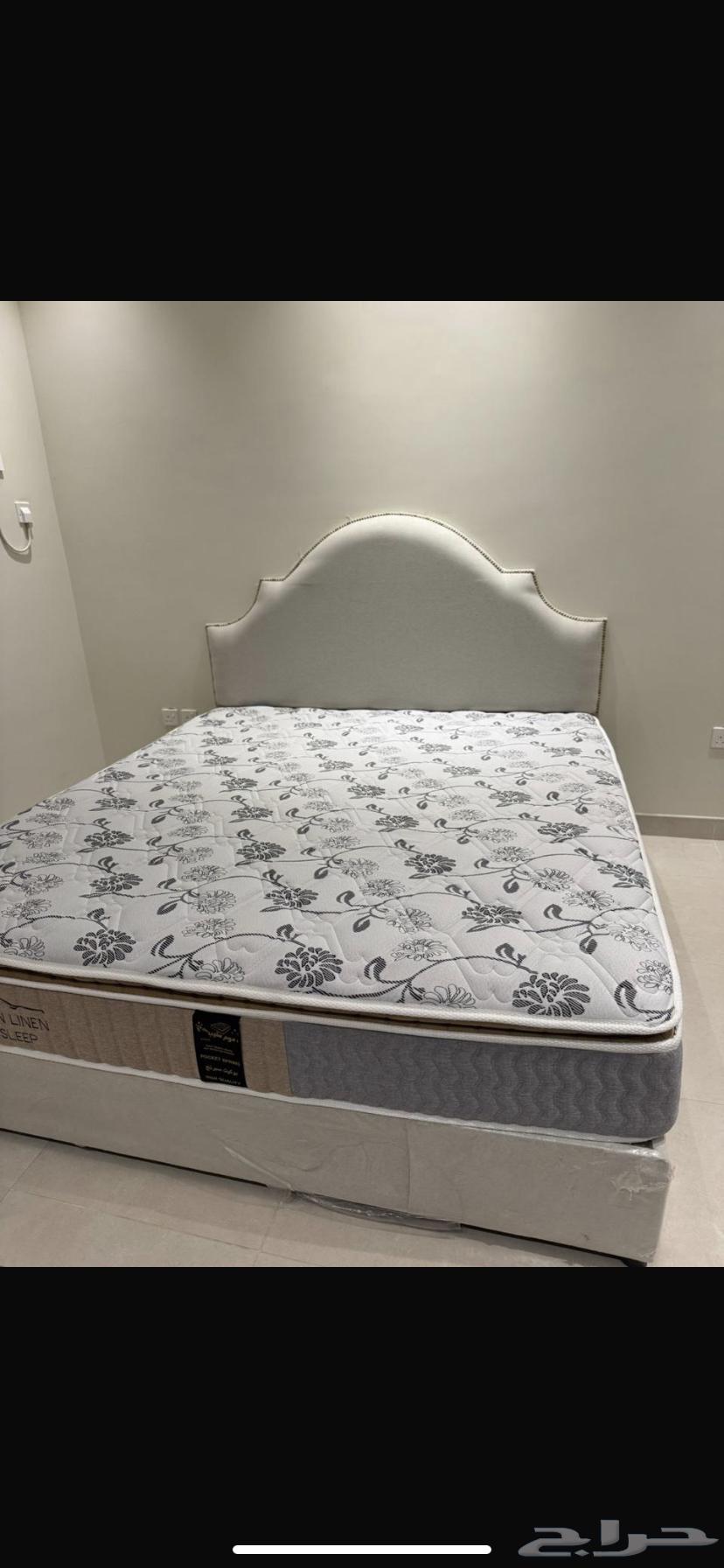 سرير بمرتبته نظيف وجديد64360681900033112