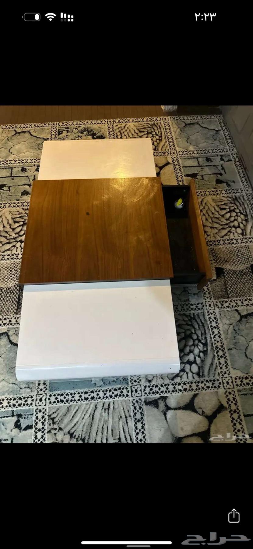 Table and mattress64356266972035110