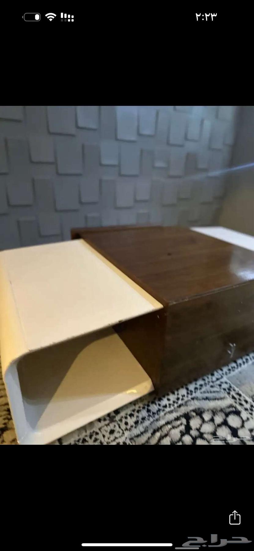 Table and mattress64356266972035112