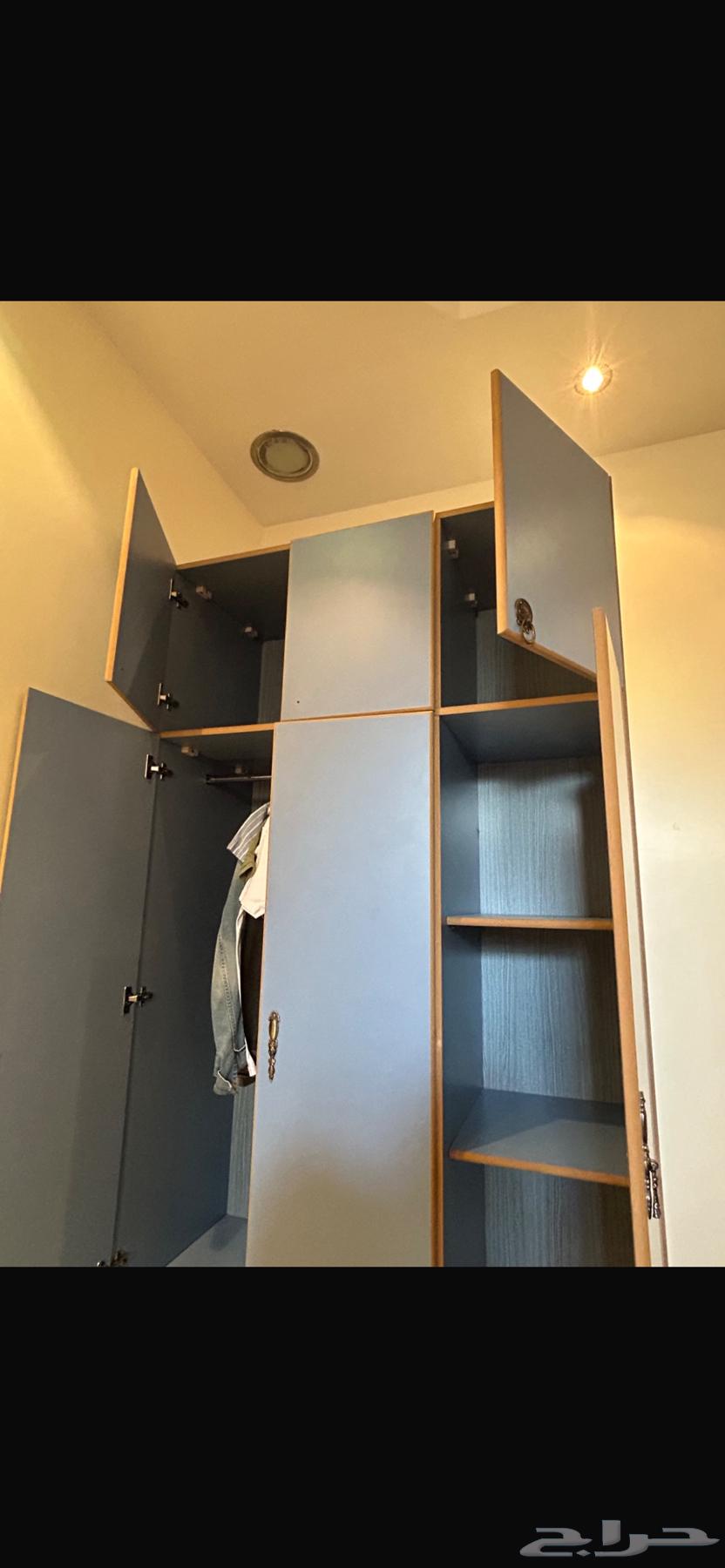 دولاب ملابس كبير للبيع المستعجل64357806718081111