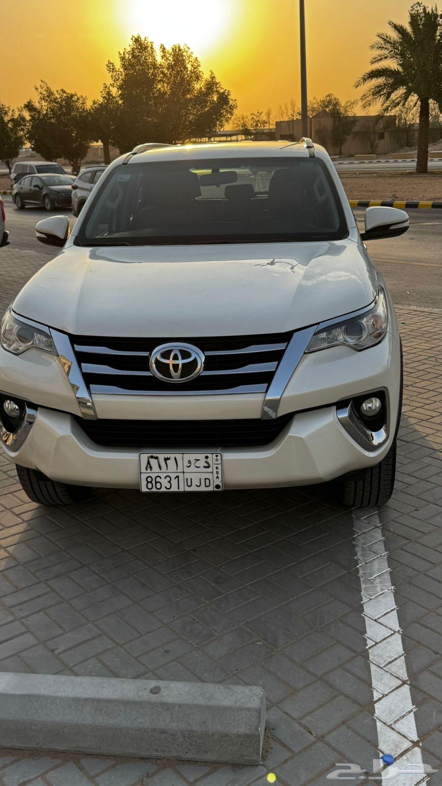 جيب فورتشنر (6 سلندر) للبيع64507123625473112