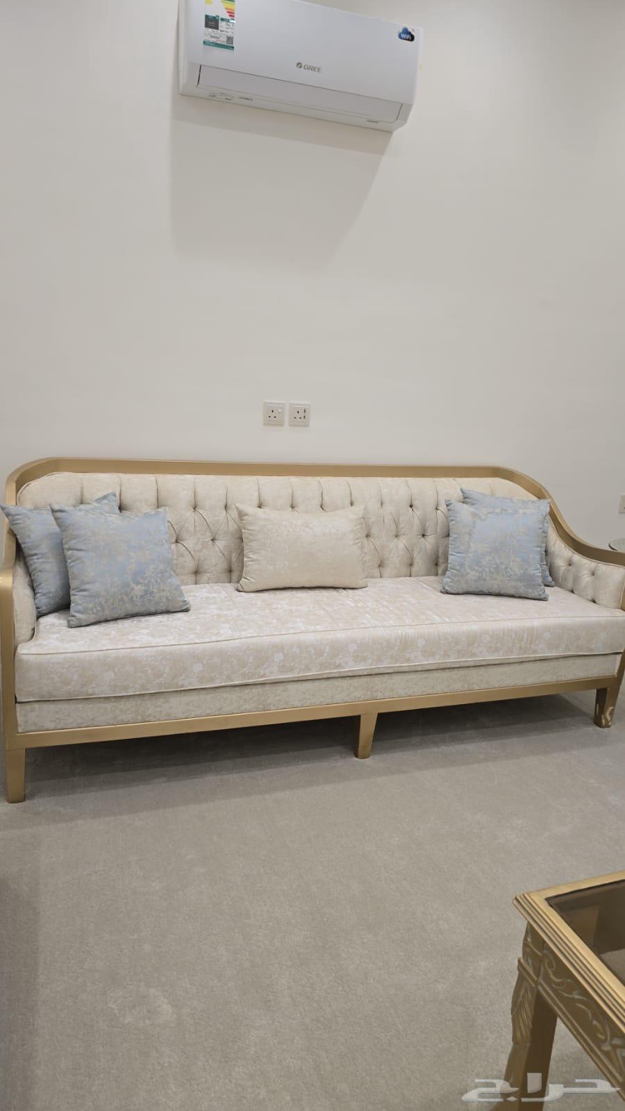 للبيع كنب مجلس خشب زان نيو كلاسيك64353602552194112