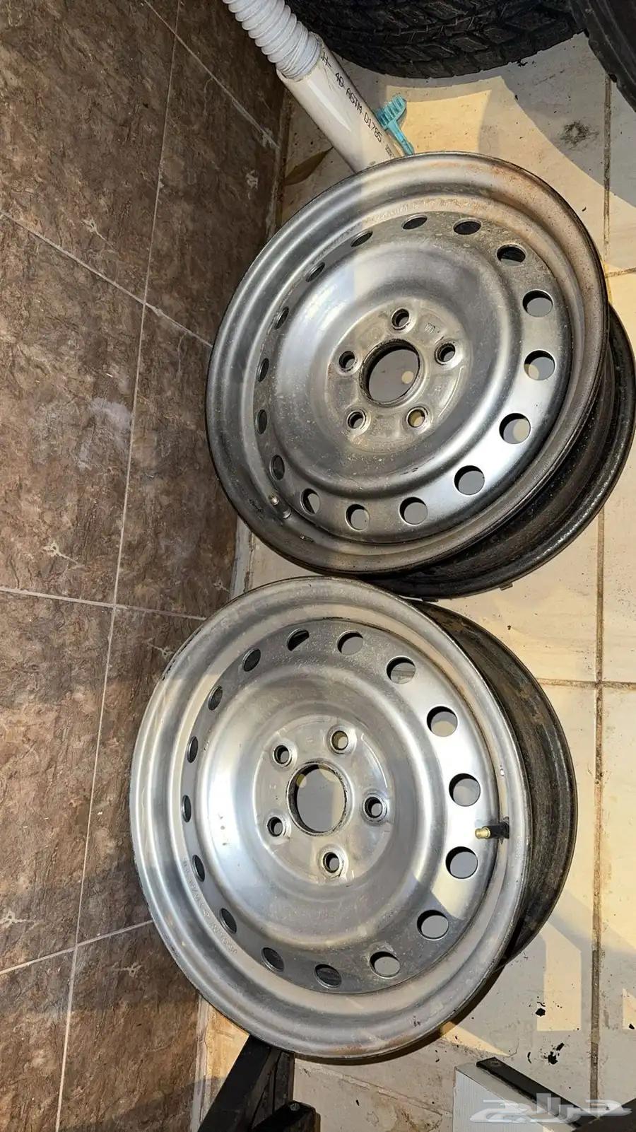 جنوط و كفرات هايلوكس بلد اصليات 2006-2015 عدد 364495379189890110