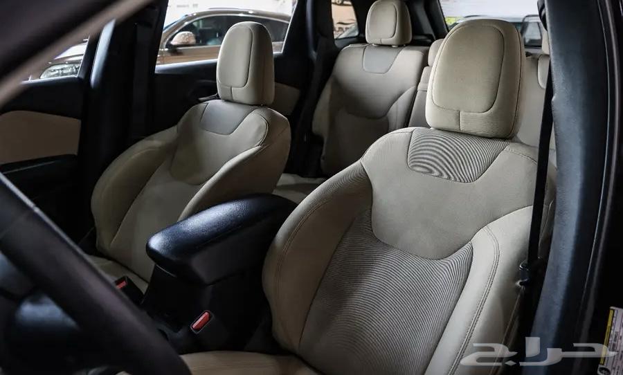 جيب شيروكي سبورت وكاله حاله ممتازه 201664500588585219111