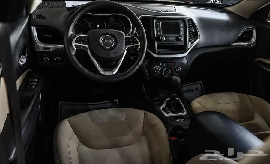 جيب شيروكي سبورت وكاله حاله ممتازه 201664500588585219112