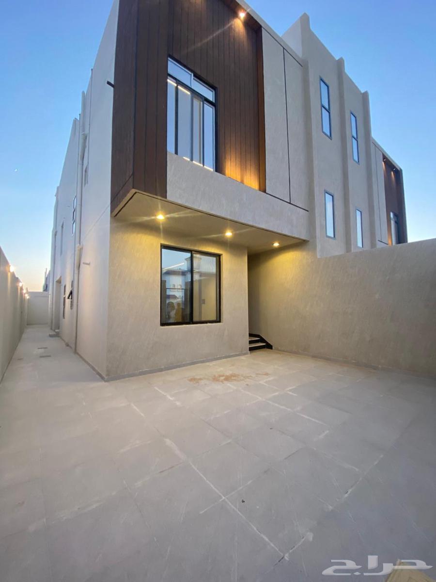 عمارة للبيع حي الشفاء تتكون من 4 فلل روف63613864436993111