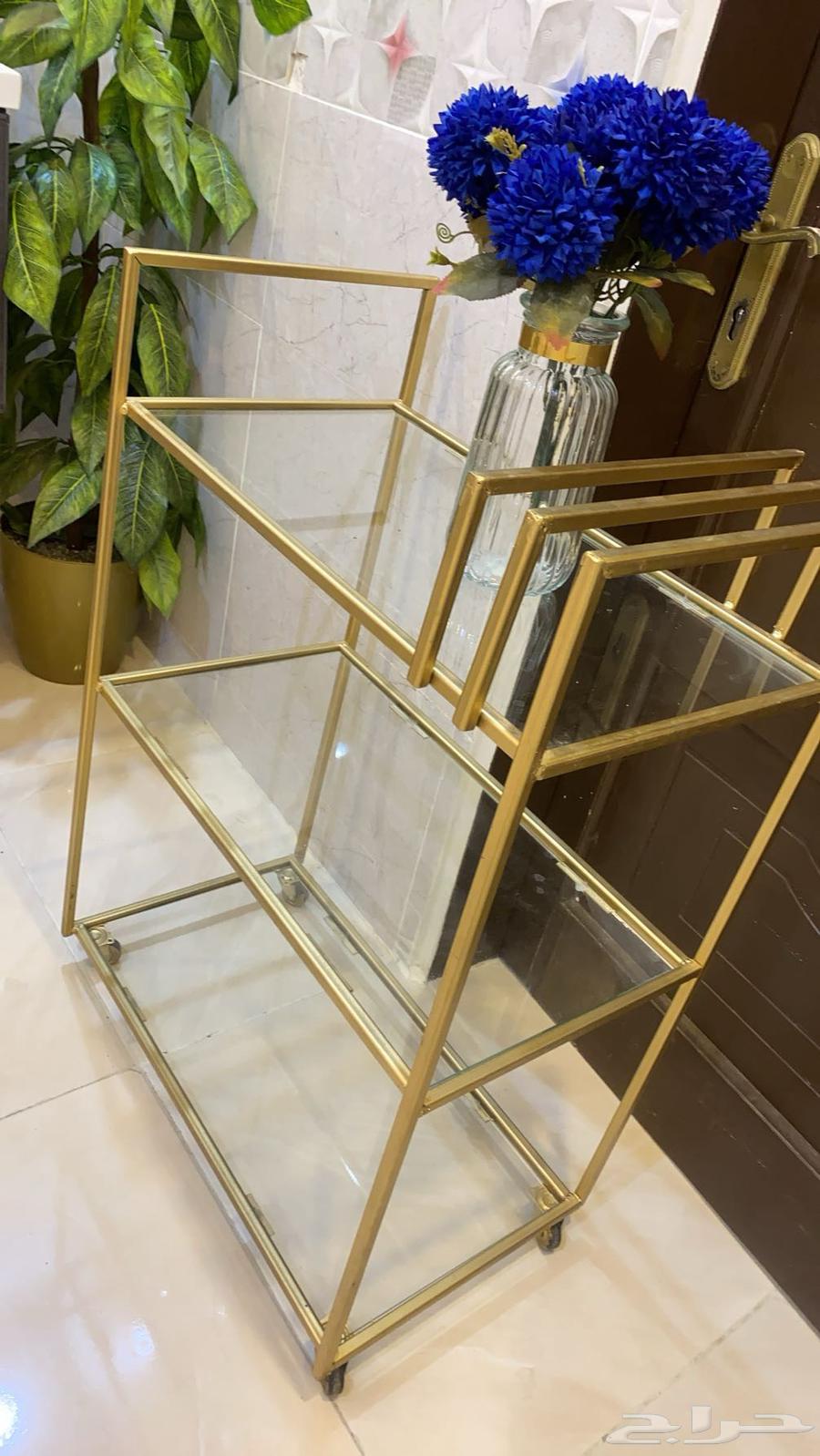 Glass serving trolley, semi-new, golden color64369469672449110