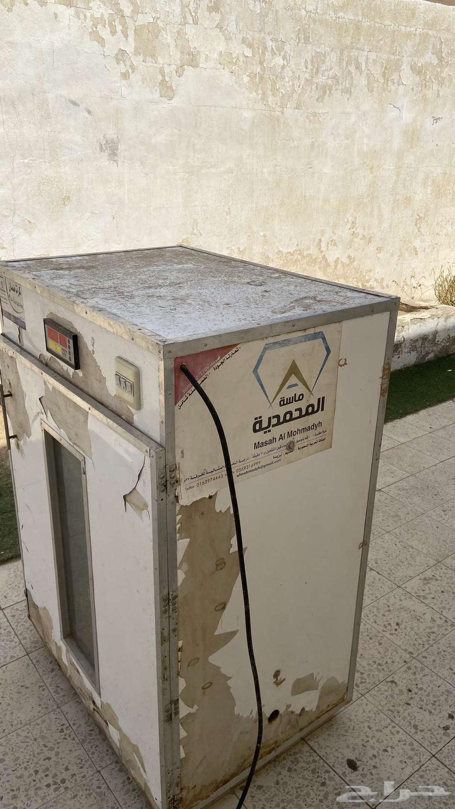 Automatic Incubator64375828221571111