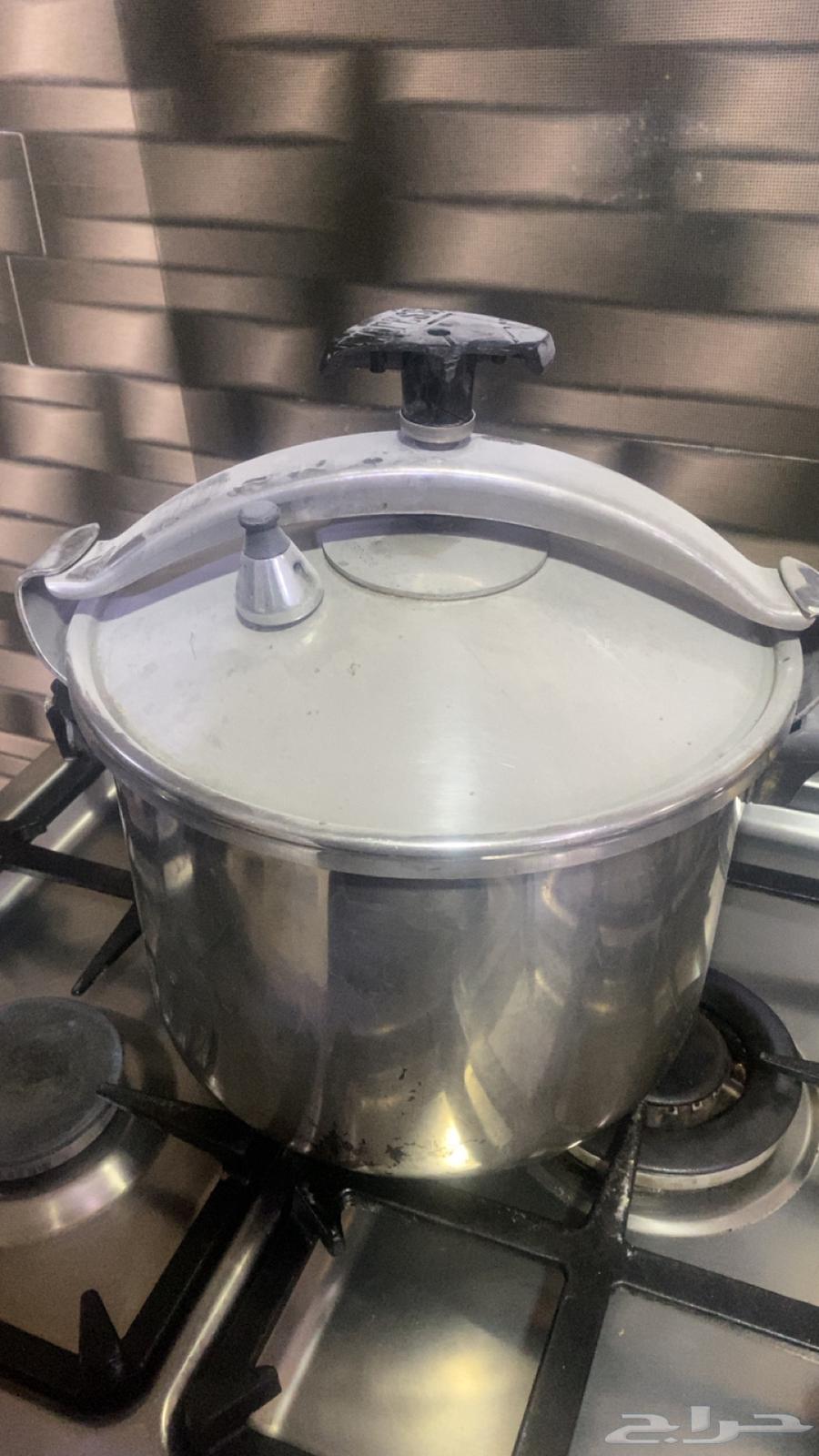 Headphones for sale, excellent noise isolation, large hearing aid, and clear sound, properly smoked64370352001537111