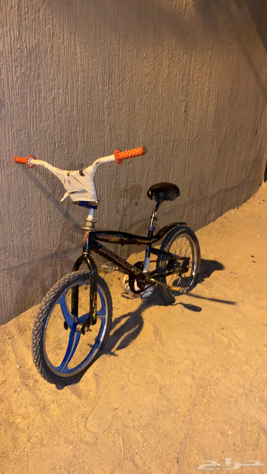 سيكل مقاس 20 لا يشكو إلا الجنط الخلفي السعر 400 لا يجي64363606293505114