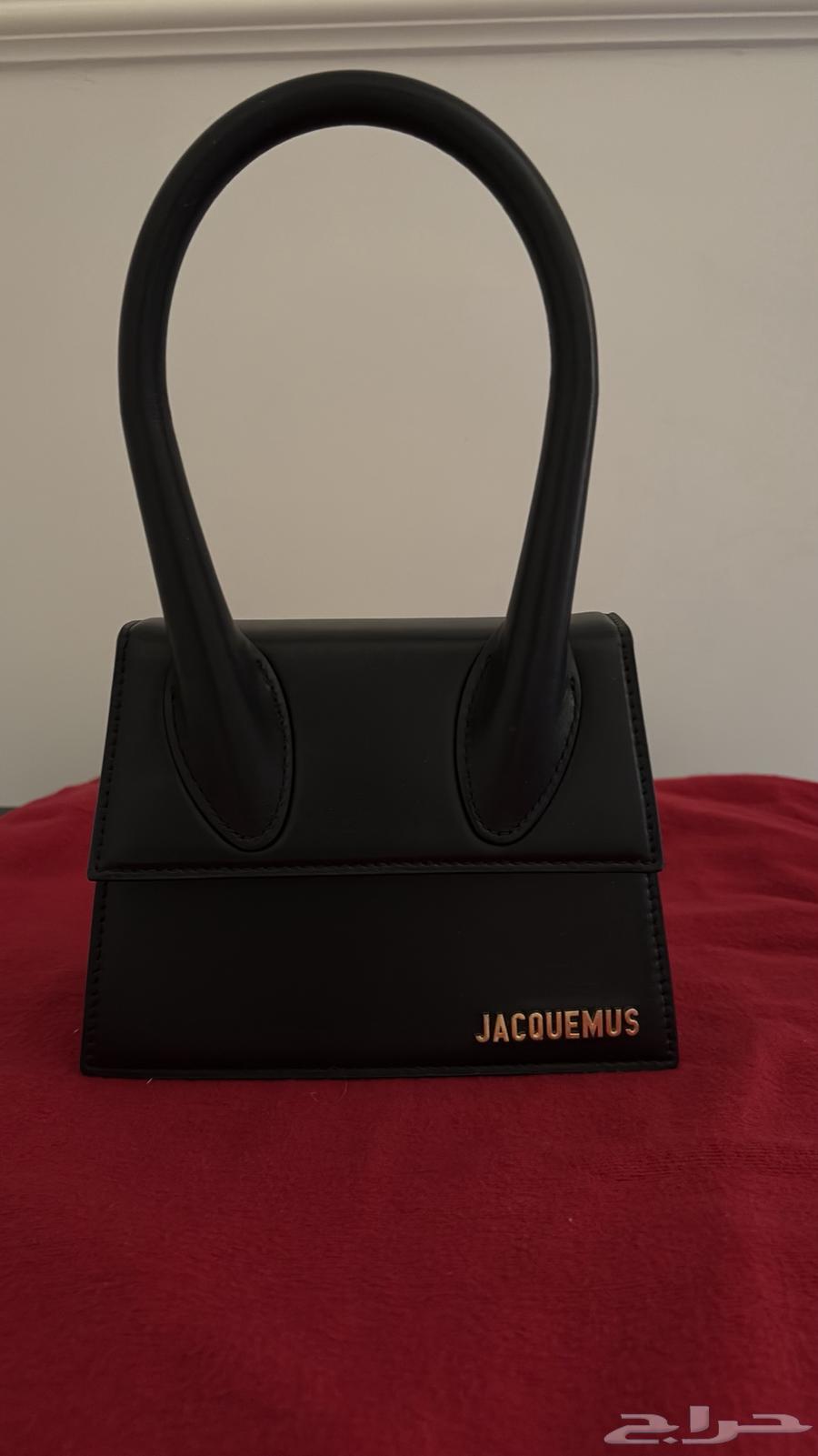 ماركه جاكموس اصليه   حجم وسط لون اسود64366497960834110