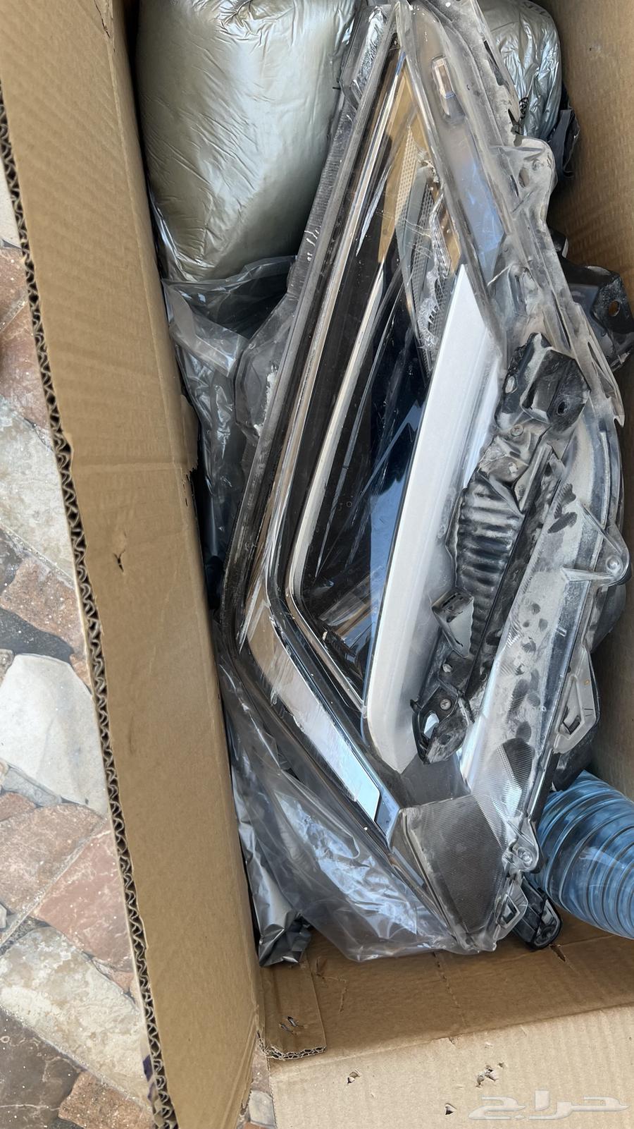 Left candle 202364517406243969110