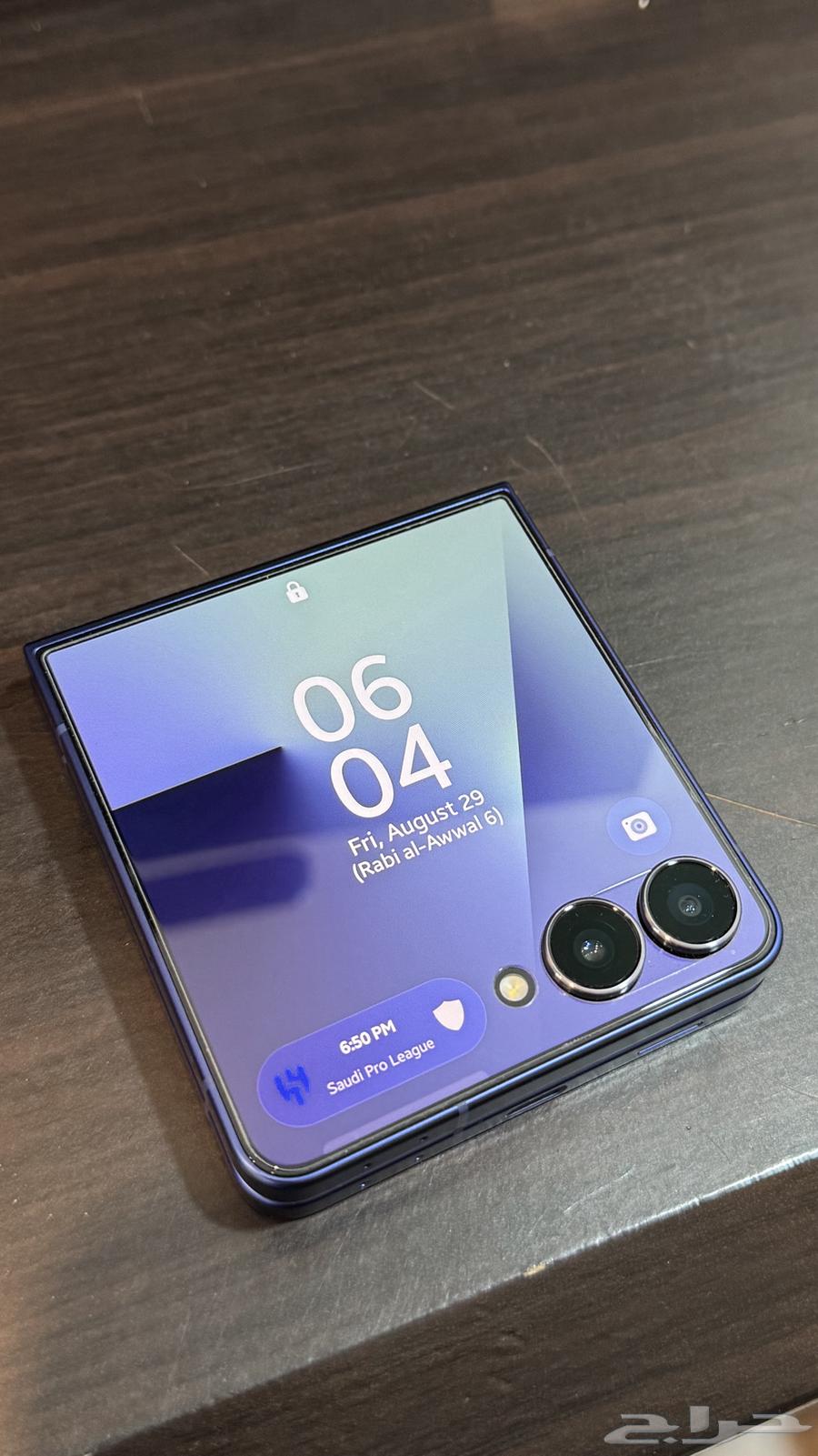 جالاكسي زي فليب 7 (كالجديد)64372185564546111