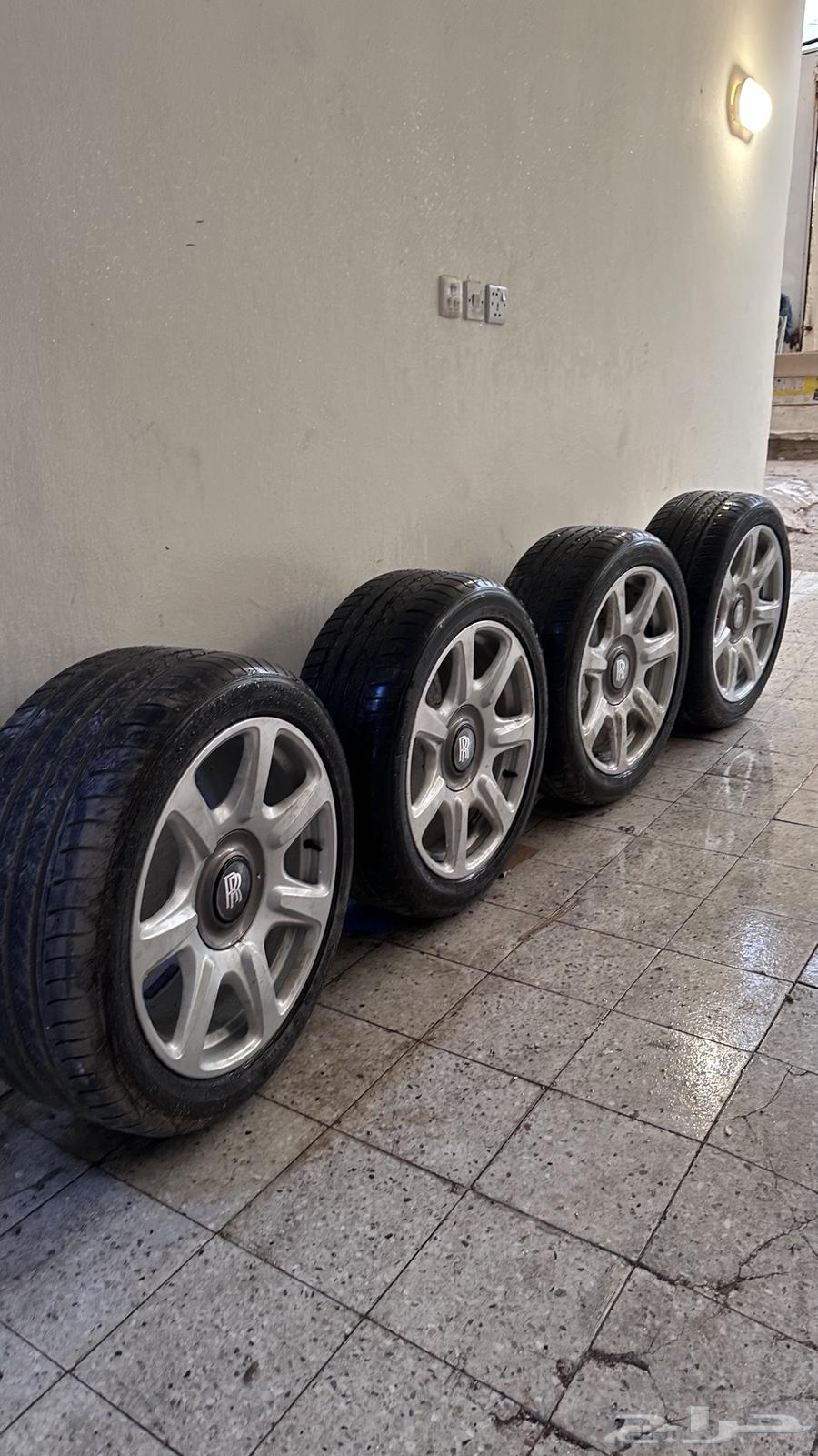 جنط مع كفر كودير مقاس 285 40 20R64516058894337110