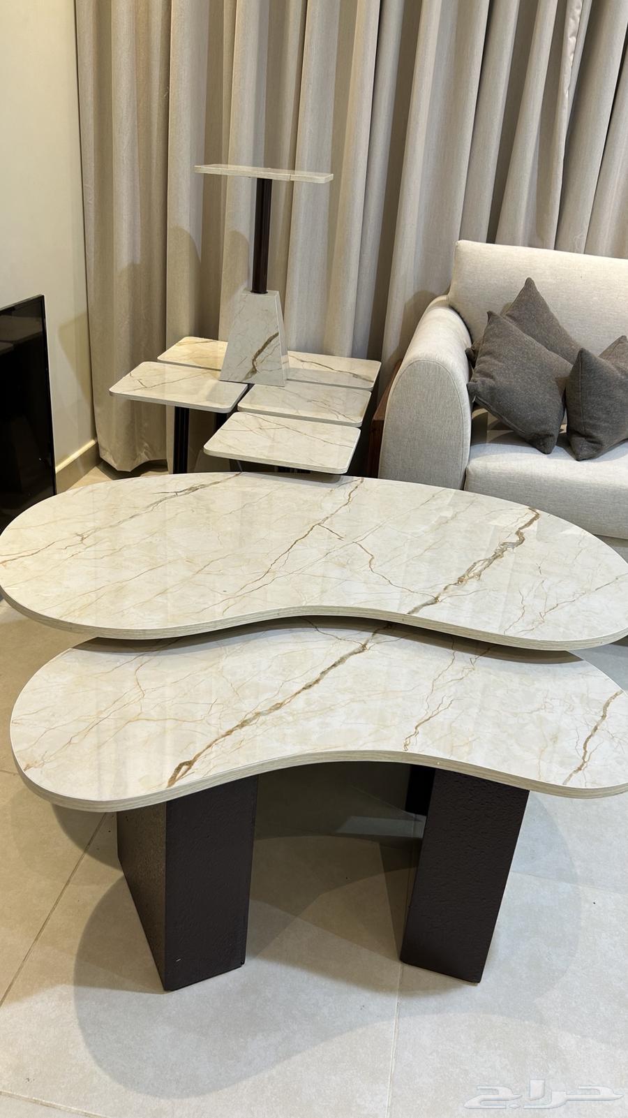 للبيع طاوله كنب 8 قطع غير مستخدمه64361033068033111