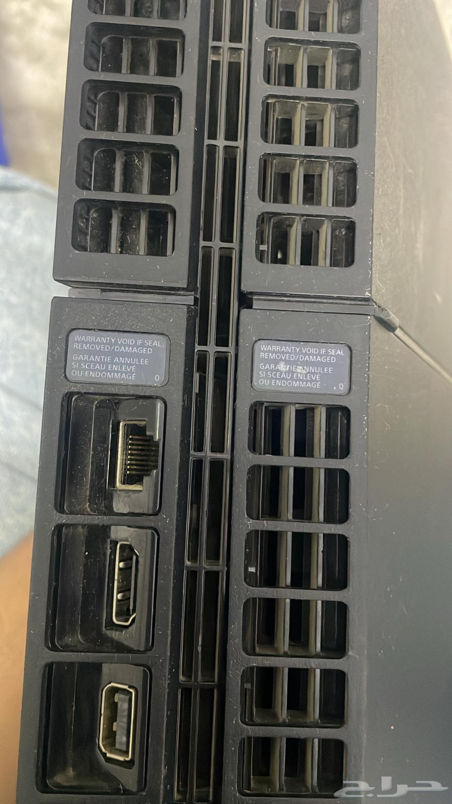 سوني 4 مع يدين و 8 اشرطه64372900949379112