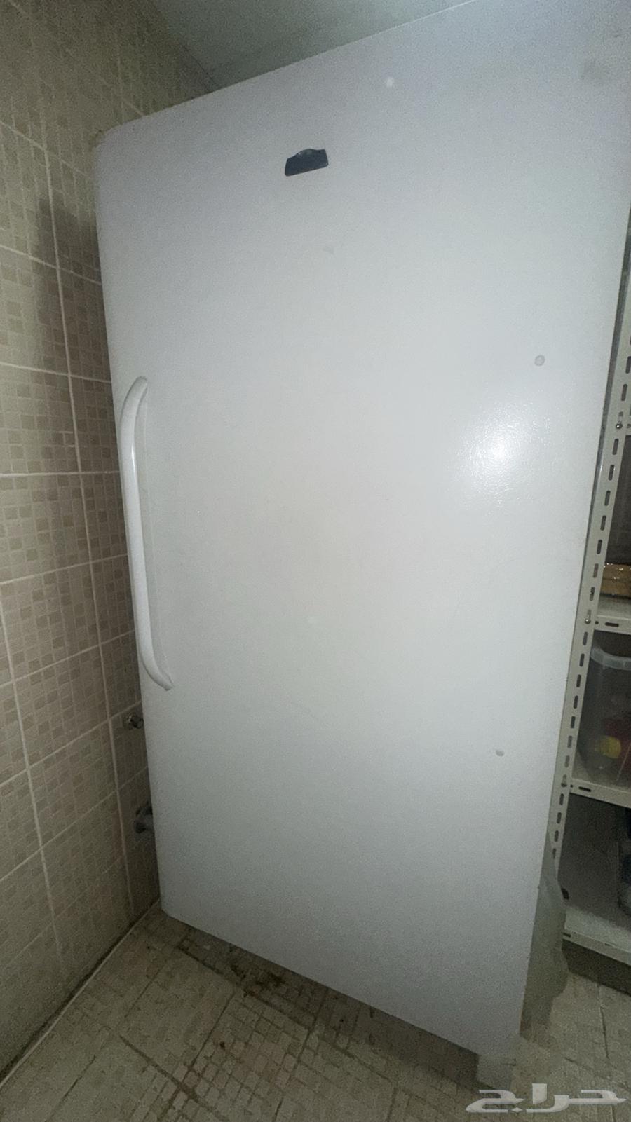 ثلاجه كلفينيتور شبه جديده. حجم كبير64376765659651110