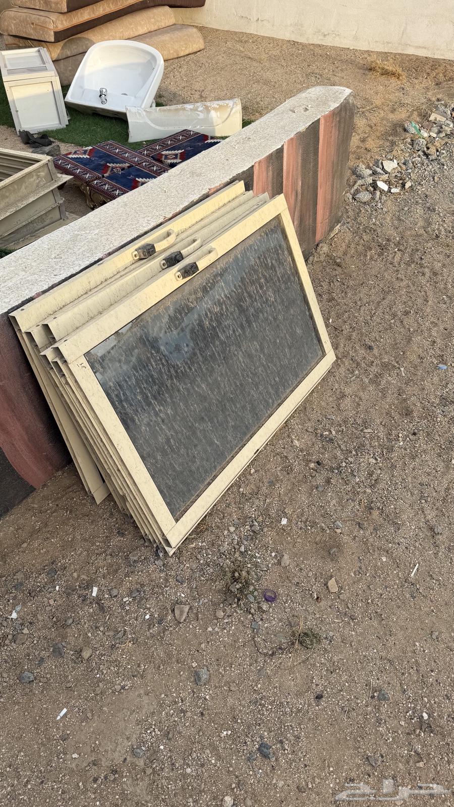 أثاث وأدوات منزلية متنوعة للبيع64372229440387111