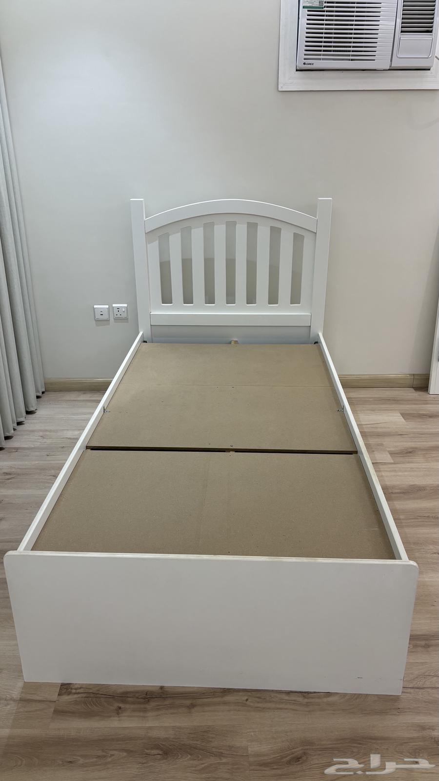 سريرين بيضا مع مرتبة64373668968579111