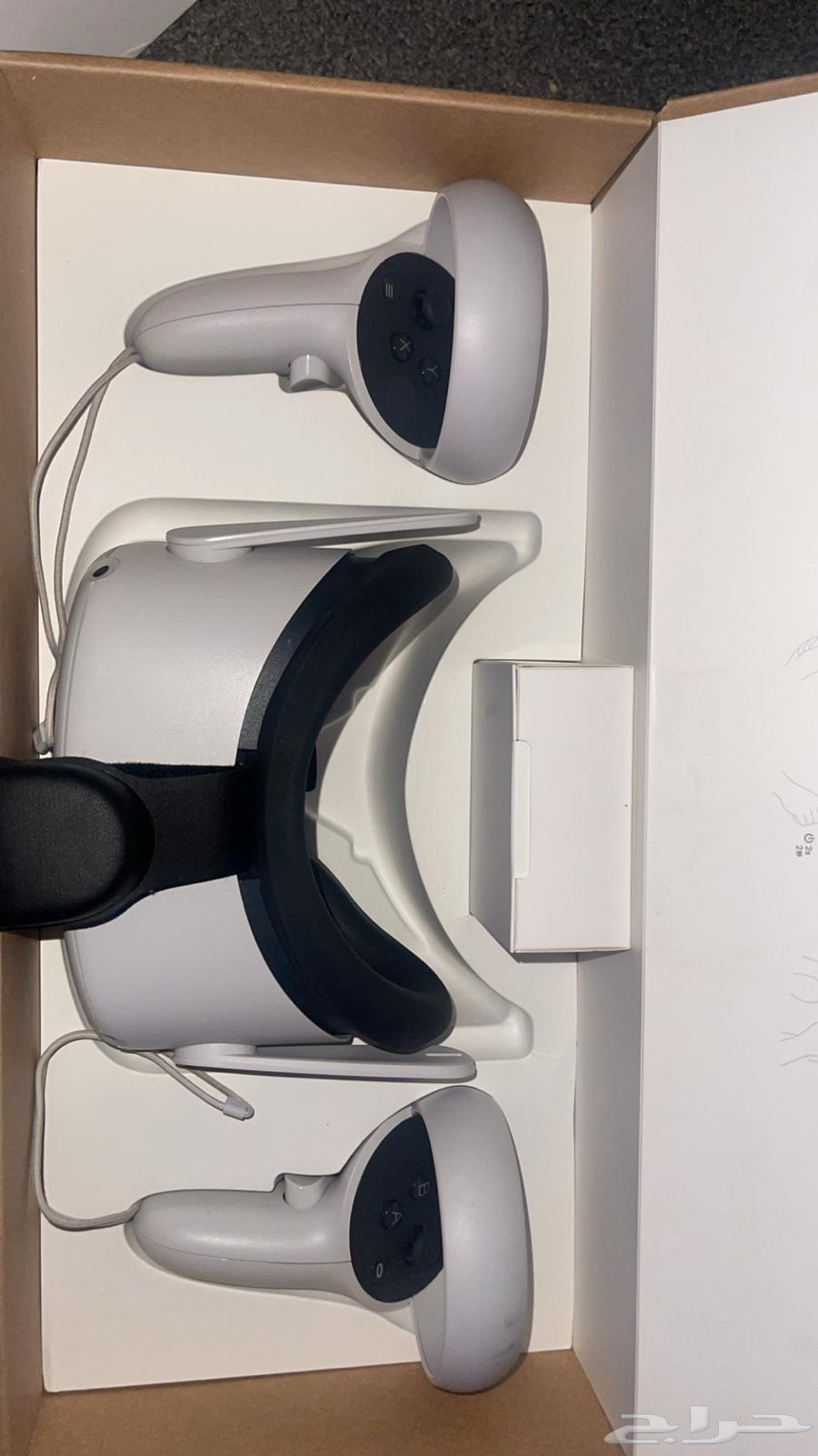 QUEST 2 vr64375067331969111