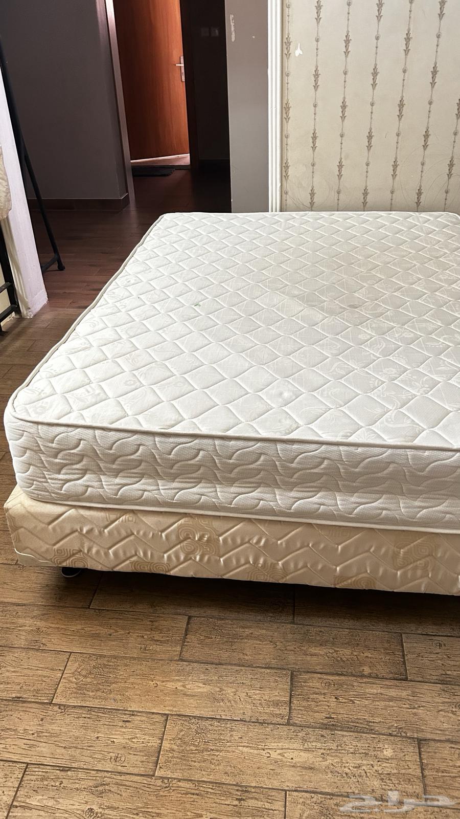 مرتبة وقاعده سرير من سليب هاي64366938276482111