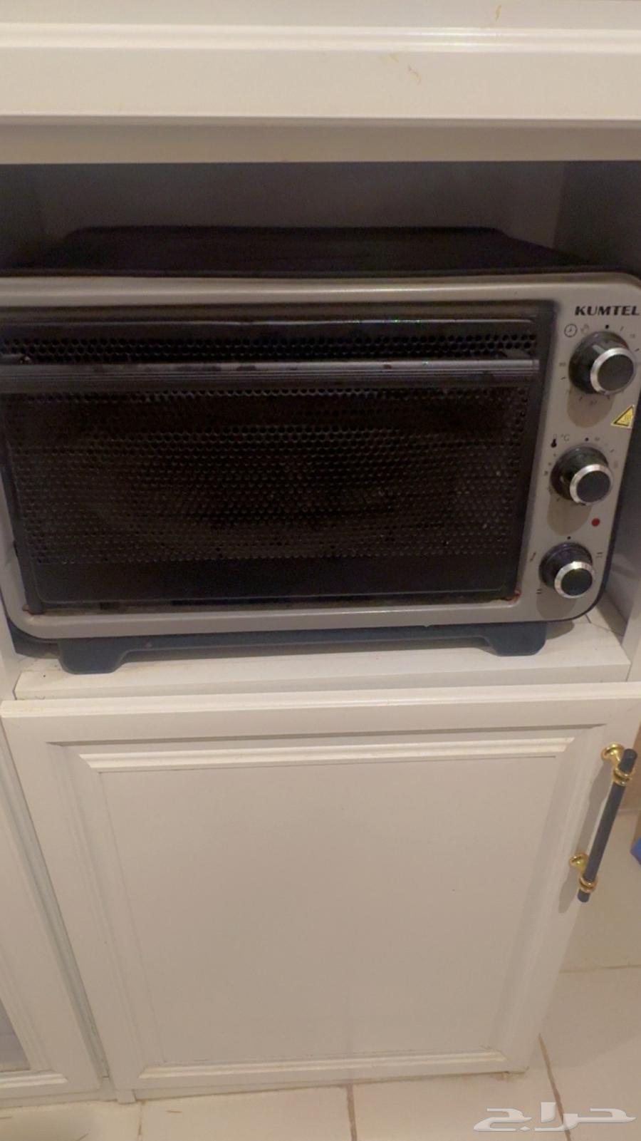 فرن كهربائي مع ملحقاته نظيف سبب البيع عدم وجود مساحه64363591610241111