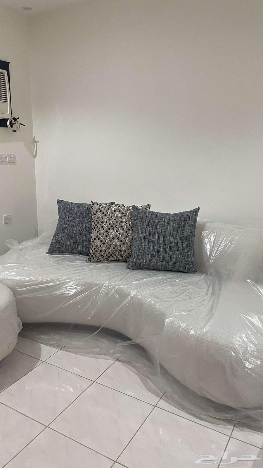 كنب مريح للبيع سبب البيع مقاس الكنب اكبر من حجم الصاله64366145299841112