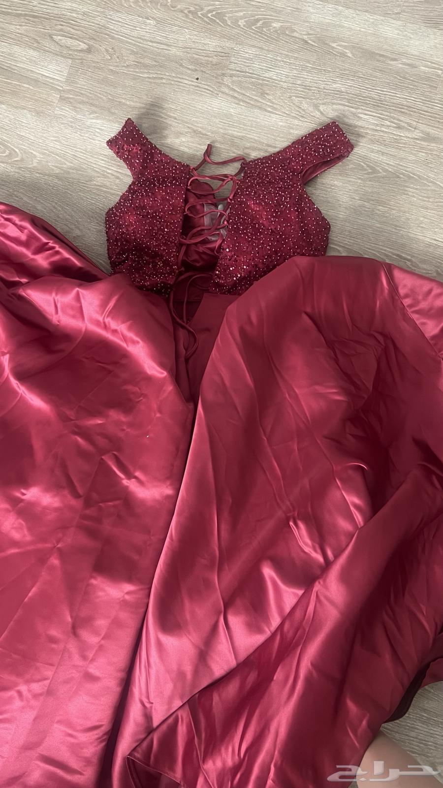 فستان لبسه واحده بس المقاس m s64366732118018113