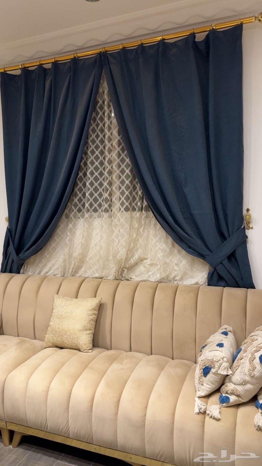 Sofa set for sale with curtains64376539883394110